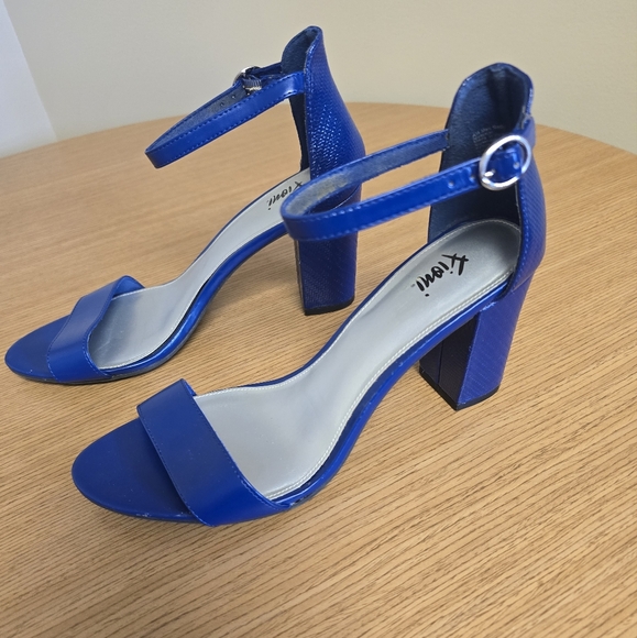 Womens Fiori size 9 royal blue dress sandals - Picture 5 of 7
